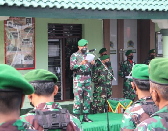 Pimpin Upacara Bendera 17-an, Dandim Blitar Bacakan Amanat KASAD