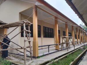 SMAN 1 Pangalengan Lecehkan Papan Proyek Rehabilitasi Ruang Kelas