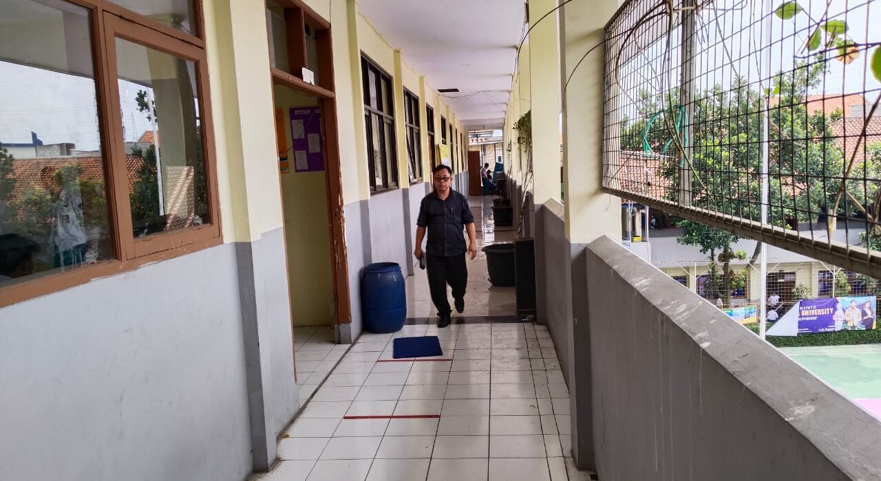SMAN 1 Dayeuhkolot Di Duga Bermasalah, Terkait Pembangunan Rehabillitasi Ruang Kelas