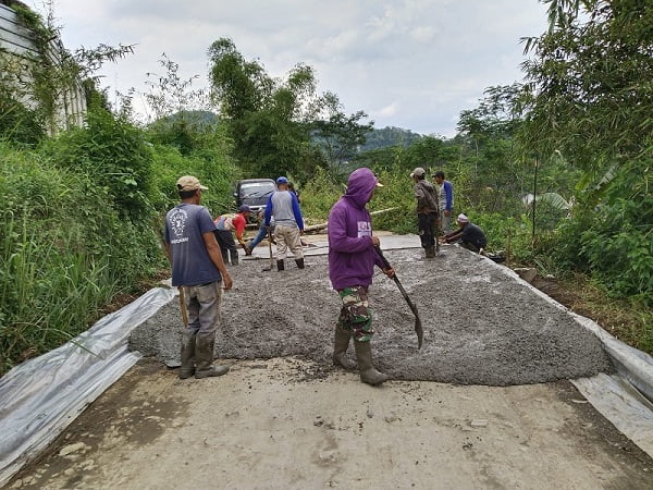 Maraknya Pengerjaan Proyek Kabupaten Bandung Diduga Asal Jadi dan Tidak Sesuai RAB