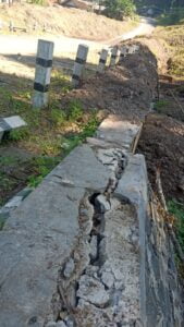 Pekerjaan jembatan jalan box cluver yang mangkrak