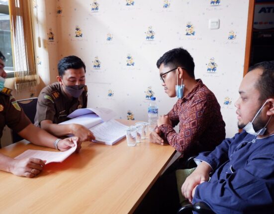 Pelaksanaan Penyerahan Tersangka Dan Barang Bukti Tahap 2