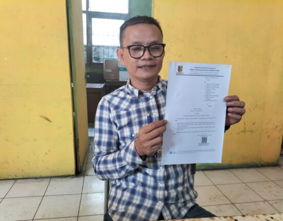 Para Pedagang Pasar Tumpah di Jalan Raya Banjaran Keluhkan Adanya Restribusi Tanpa Karcis