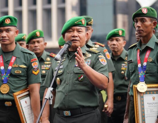 KSAD Dudung Apresiasi Atleit TNI Peraih Medali Di SEA Games 2023 Kamboja