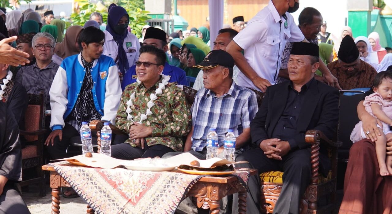 Bupati Bandung Hadiri Kegiatan Hajat Lembur Di Desa Bojongloa