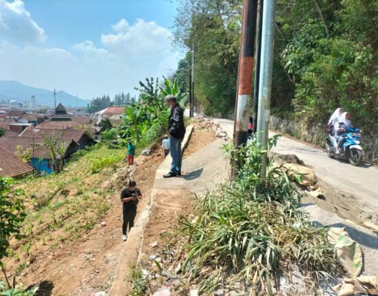 Proyek Siluman Di Desa Margamulya, Kades " Tidak Tahu Proyek Siapa Karena Tidak Ada Pemberitahuan"
