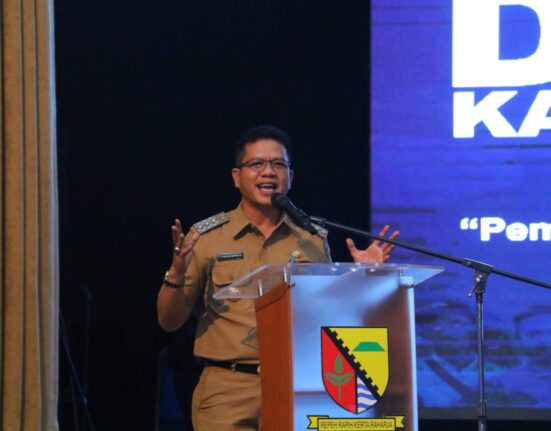 Bupati Bandung Hadiri Pelantikan Pengurus DPD KNPI Kab.Bandung Periode 2023/26