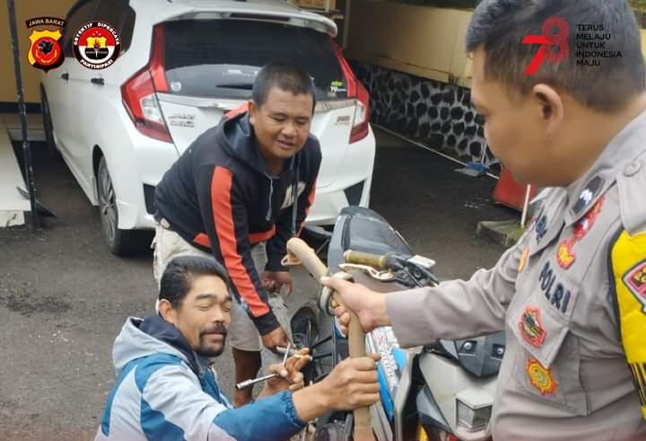 Tanggapi Keluhan Masyarakat Polsek Pasirwangi Laksanakan Operasi Knalpot Bising
