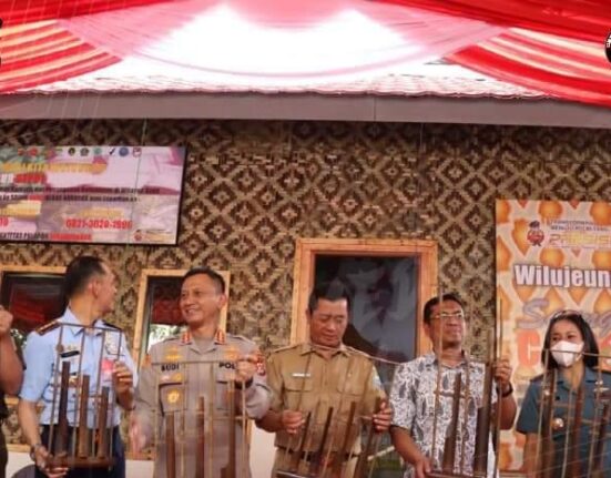 Polrestabes Bandung Polda Jabar Kapolrestabes Bandung Membentuk Lembur Dan Saung