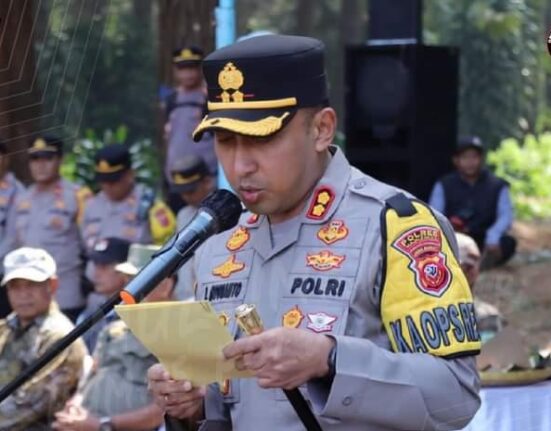 Kapolres Majalengka Pimpin Apel Besar " Mas Pepi" Untuk Penanggulangan Kebakaran Hutan  Dan Lahan