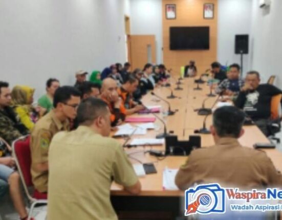 Audensi Para Pedagang Pasar Ikan Moderen (PIM) Soreang Di Sambut Oleh Firman Subkor Pengawasan Dispakan