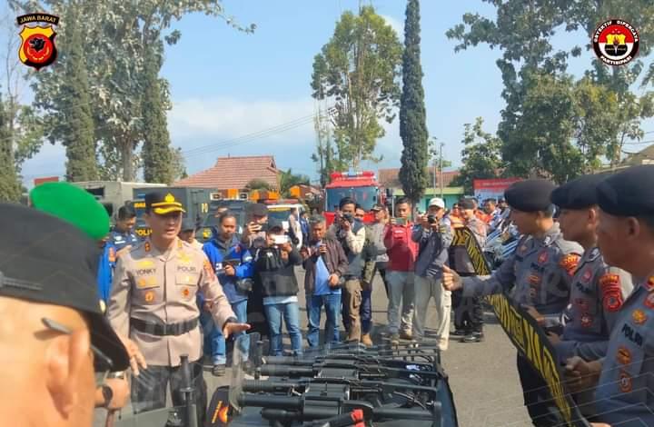 Kapolres Garut Dan Dandim 0611 Garut Pimpin Apel Kesiapan Pengamanan Aksi Bela Rempang