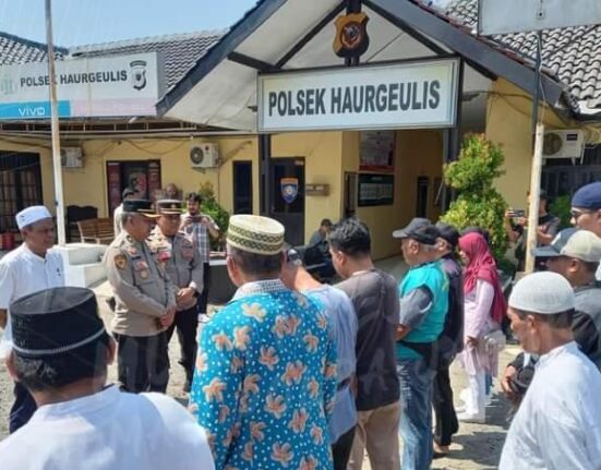 Kabag Sdm Lepas Delegasi Parmusi Kabupaten Indramayu Menuju Zambore Nasional