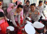 Anak Taman Kanak-kanak (TK) Datangi Polantas Di Mapolres Cimahi