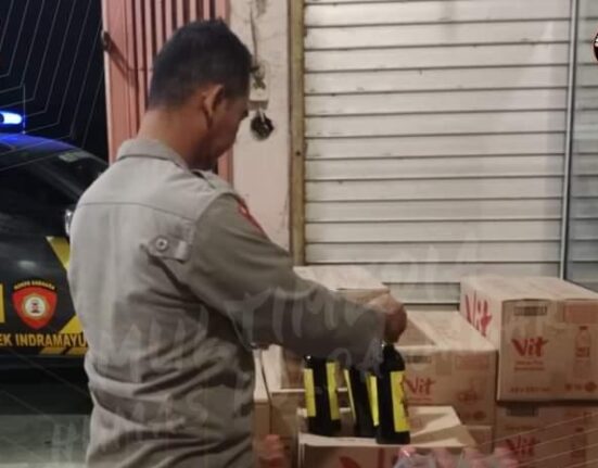 Ops Pekat II Lodaya 2023 Polsek Indramayu Amanakan Sejumlah Minuman Keras