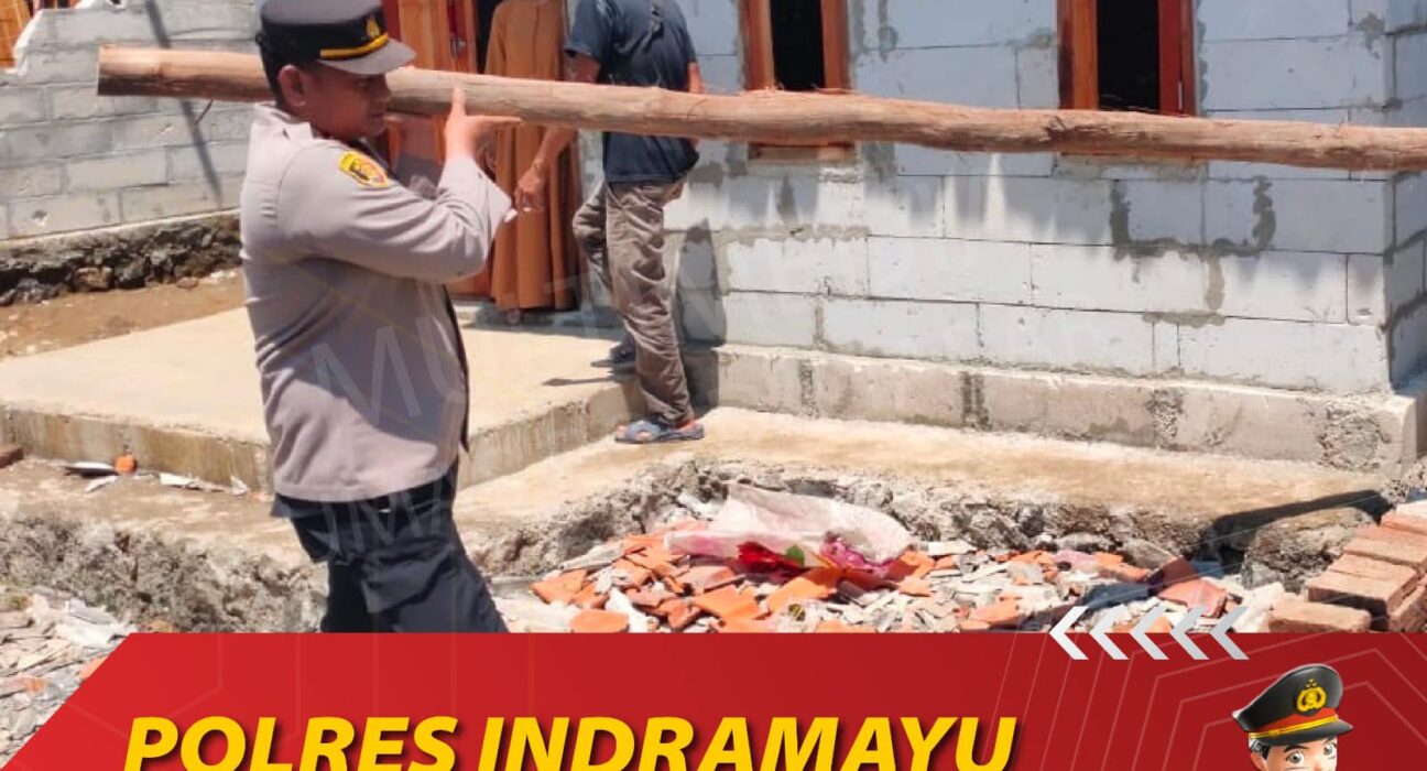 Hari ke-3, Polres Indramayu Terus Berikan Pertolongan Kepada Masyarakat Pasca Bencana Angin Puting Beliung