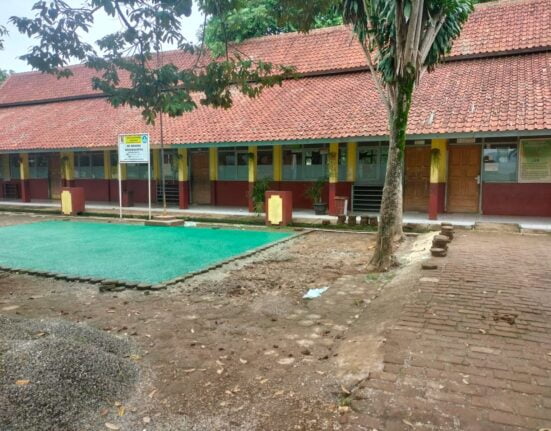 Tanpa Papan Proyek Pembangunan Sumur Resapan Di SDN Sagaracipta