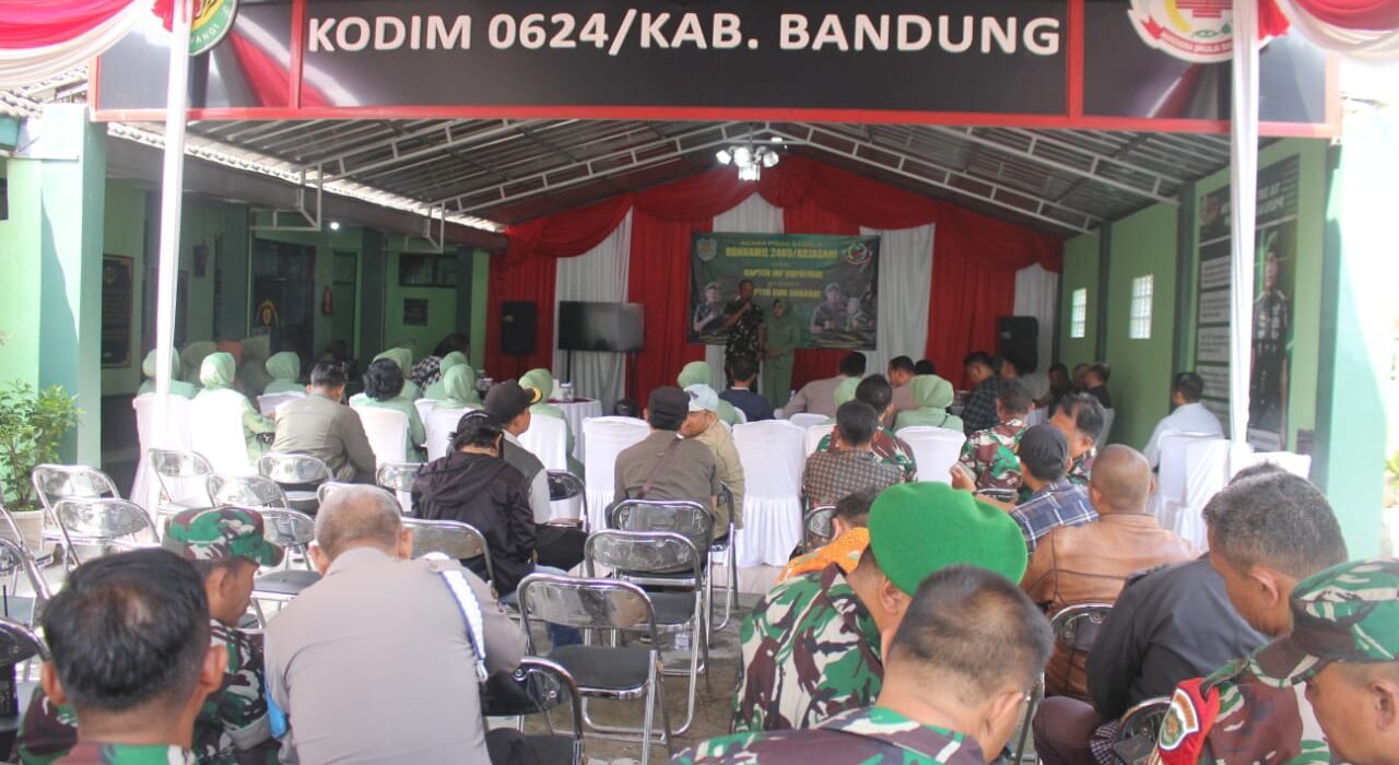 GIAT MONITORING PISAH SAMBUT DANRAMIL 2405/ARJASARI BERTEMPAT DI AULA KORAMIL 2405/ARJASARI KEC. ARJASARI KAB. BANDUNG