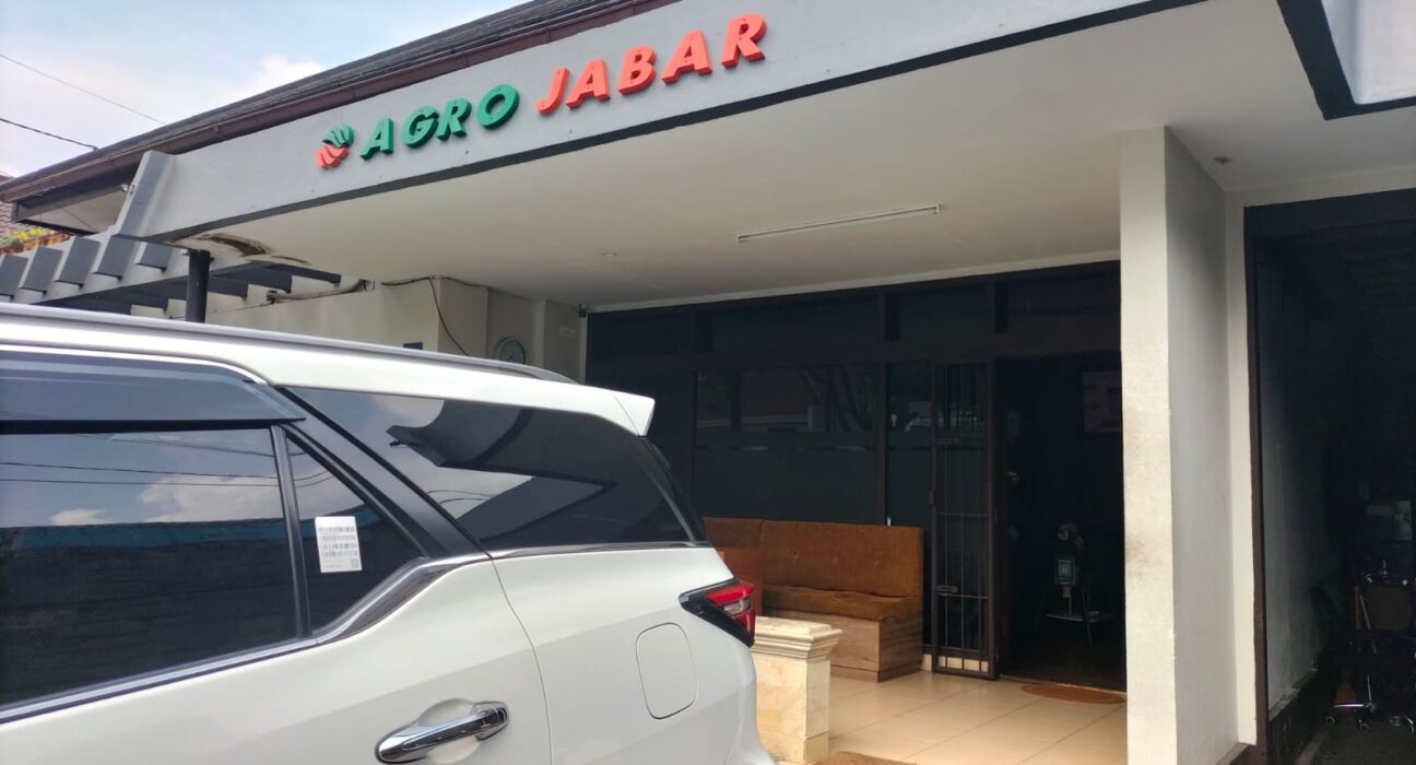 PT AGRO JABAR PERSERODA SUDAH DUA TAHUN BELUM BISA BAYAR HUTANG KEPADA CV MULIA JAYA