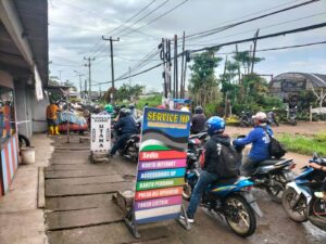 MASYARAKAT SOROT PEKERJAAN PROYEK PEKERJAAN JEMBATAN CIATEUL BOJONGSOANG