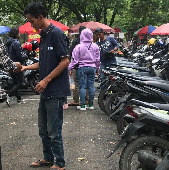 Pungli Parkir Tanpa Karcis Terjadi Di Komplek Pemda Kab Bandung