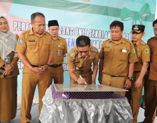 Resmikan SMPN 4 Baleendah, Bupati Bandung Sebut Sudah Mendirikan 19 USB SMP