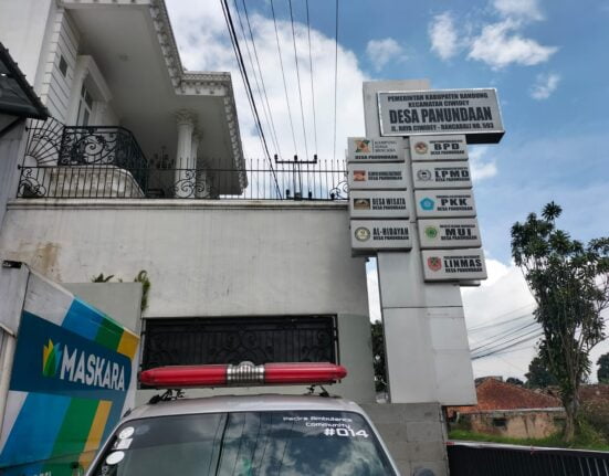 DIDUGA PEMDES PANUNDAAN TIDAK TRANSPARAN TERKAIT ANGGARAN : DI MOHON APH AGAR TURUN TANGAN