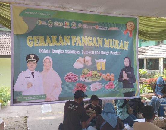 PEMKAB BANDUNG BERSAMA BULOG JAWA BARAT ADAKAN GERAKAN PANGAN MURAH