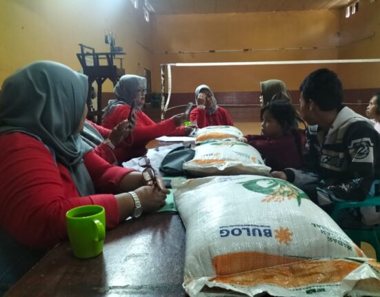 Program Ketahanan Pangan Nasional Di Desa Sukasari Terealisasikan 177 Karung Ke KPM