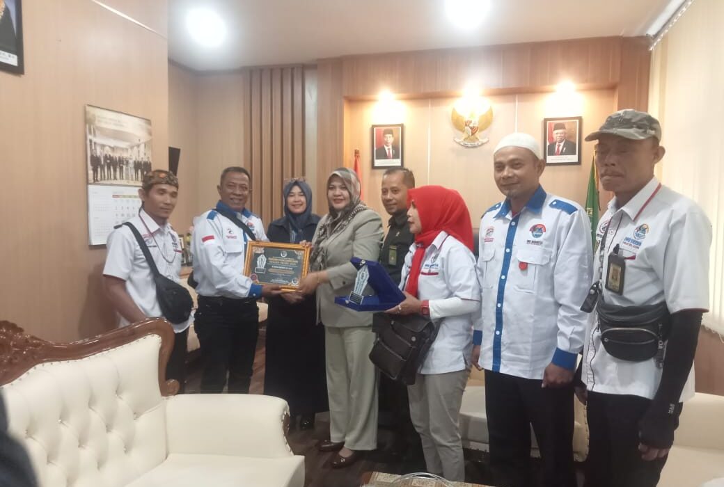 Kehadiran Jajaran DPD IWO Indonesia Kabupaten Garut Disambut Hangat Ibu Ketua Pengadilan Negeri Garut