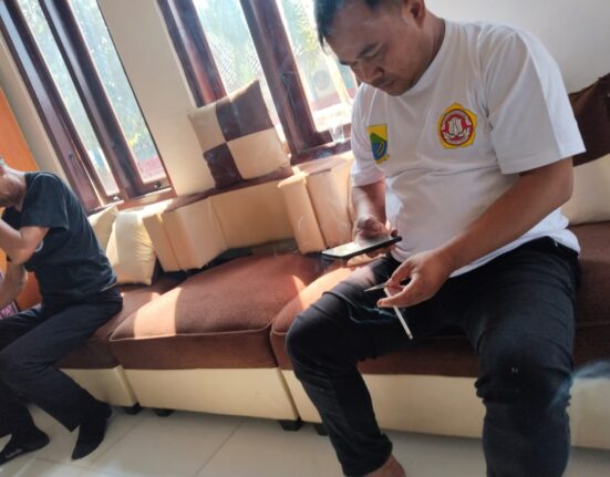 Diduga Kepala Desa Mekarwangi Kec Cikadu Alergi Wartawan