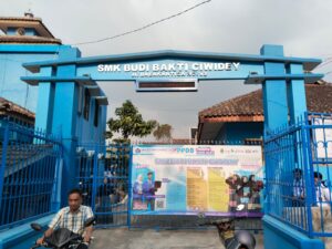 OKNUM SATPAM SMK BUDI BAKTI HALANGI TUGAS WARTAWAN