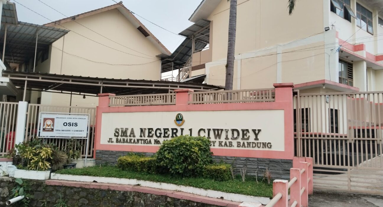 Diduga Oknum Guru SMAN 1 Ciwidey Tolak Anak Tidak Mampu Di PPDB 2024