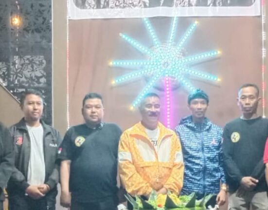 Umuh Muhtar Hadiri Acara Puncak HUT RI Ke-79 RW04/05 Dusun Cipacing Pamulihan Sumedang