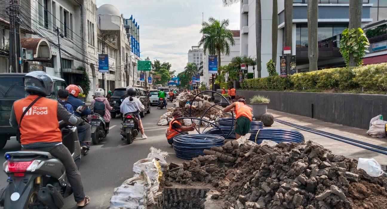 Diduga PT. AMM Gelapkan Sisa Uang Upah Buruh Galian Tanah penanaman HDPE Di Kota Bandung