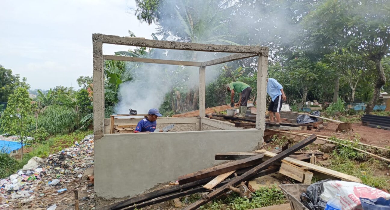 Mangkrak, Proyek Dari Aspirasi Di Desa Sindang Panon Diduga Dijadikan Ajang Bancakan
