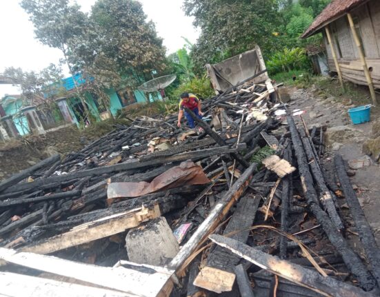 Akibat Kosleting Listrik Satu Rumah Warga Habis Di Lahap Si Jago Merah