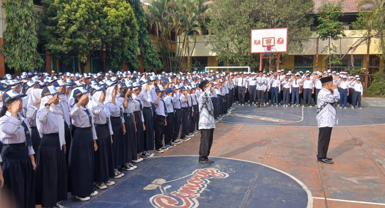 Peringati Pahlawan Tanpa Tanda Jasa SMPN 31 Bandung di Hari Guru Nasional 2025