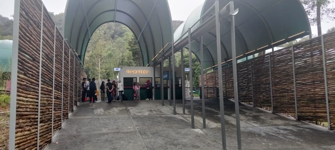 Destinasi Wisata Air Jiwanta Cimanggu, Ramai Di Kunjungi Wisatawan Lokal Maupun Luar Daerah