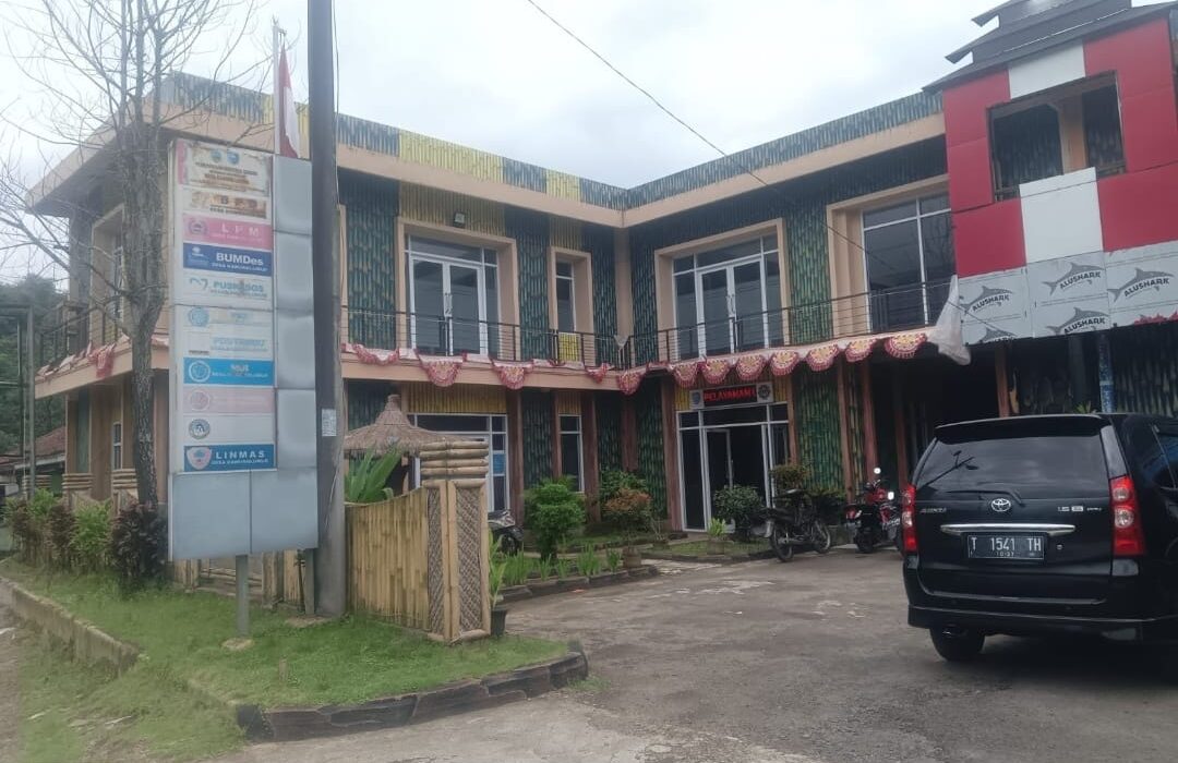 Oknum BPD Desa Kawungluwuk & Wanita "Penjaja cinta"