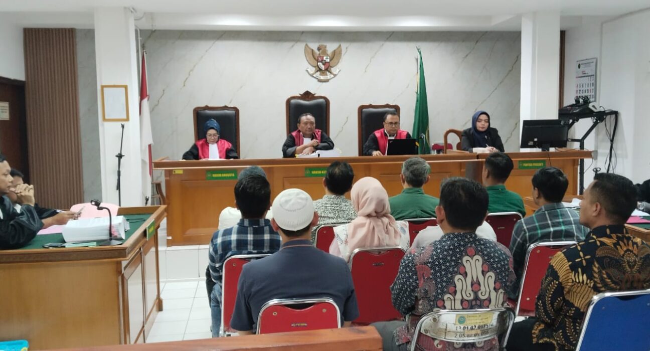 Kawal Proses Hukum Dugaan Sidang Korupsi Kades Panundaan di Pengadilan Tipikor Negeri Bandung. Jalan Surapati No. 47, Sadangserang, Kecamatan Coblong, Kota Bandung.