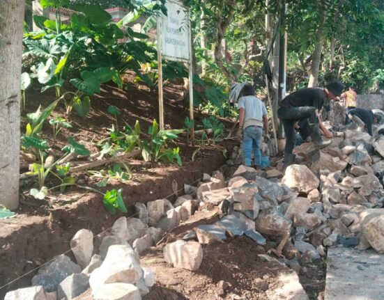 Tanpa Papan Informasi, Proyek TPT di TPU Eigendom Banjaran Diduga Proyek "Siluman"