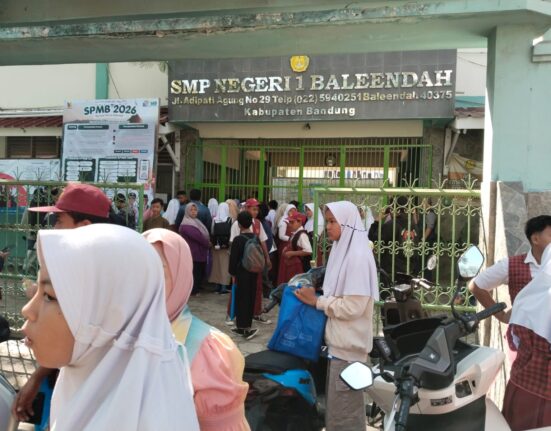 SPMB 2026: Hari Pertama Pendaftaran di SMPN 1 Baleendah Dipadati Calon Siswa dan Orang Tua