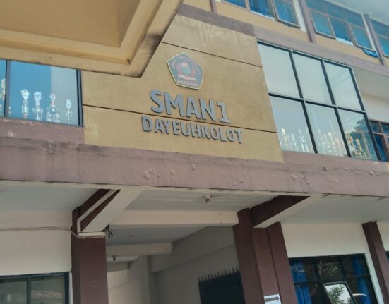 Diduga Enggan Ditemui Soal Pola SPMB, Kepsek SMAN 1 Dayeuhkolot Dikeluhkan Orang Tua Siswa