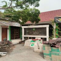 Revitalisasi SMP Yastrib Disorot Publik Proyek Tanpa Papan Informasi Bak "Siuman"