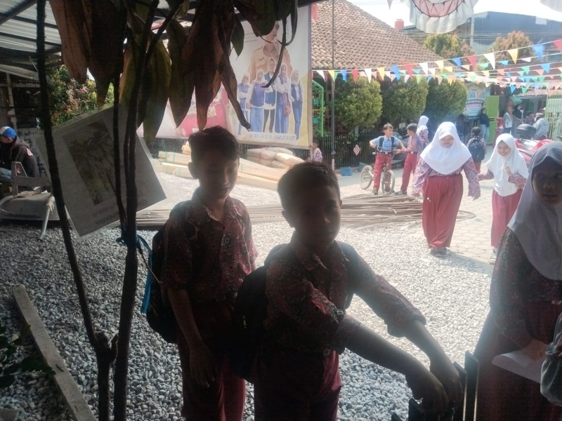 Proyek Pembangunan RKB SDN Rancamanyar 01 Disorot: Abaikan K3 dan Tidak Ada Pengawasan di Lokasi