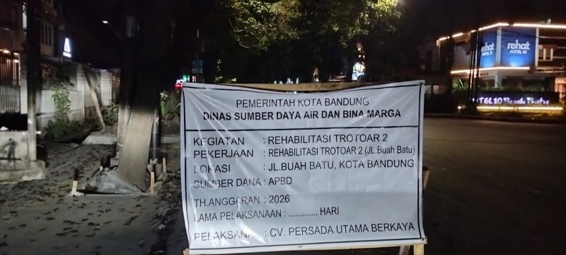 Proyek Rehabilitasi Trotoar di Jalan Buah Batu Disorot: Minim Transparansi, Sisakan Kekumuhan, dan Dikeluhkan Warga