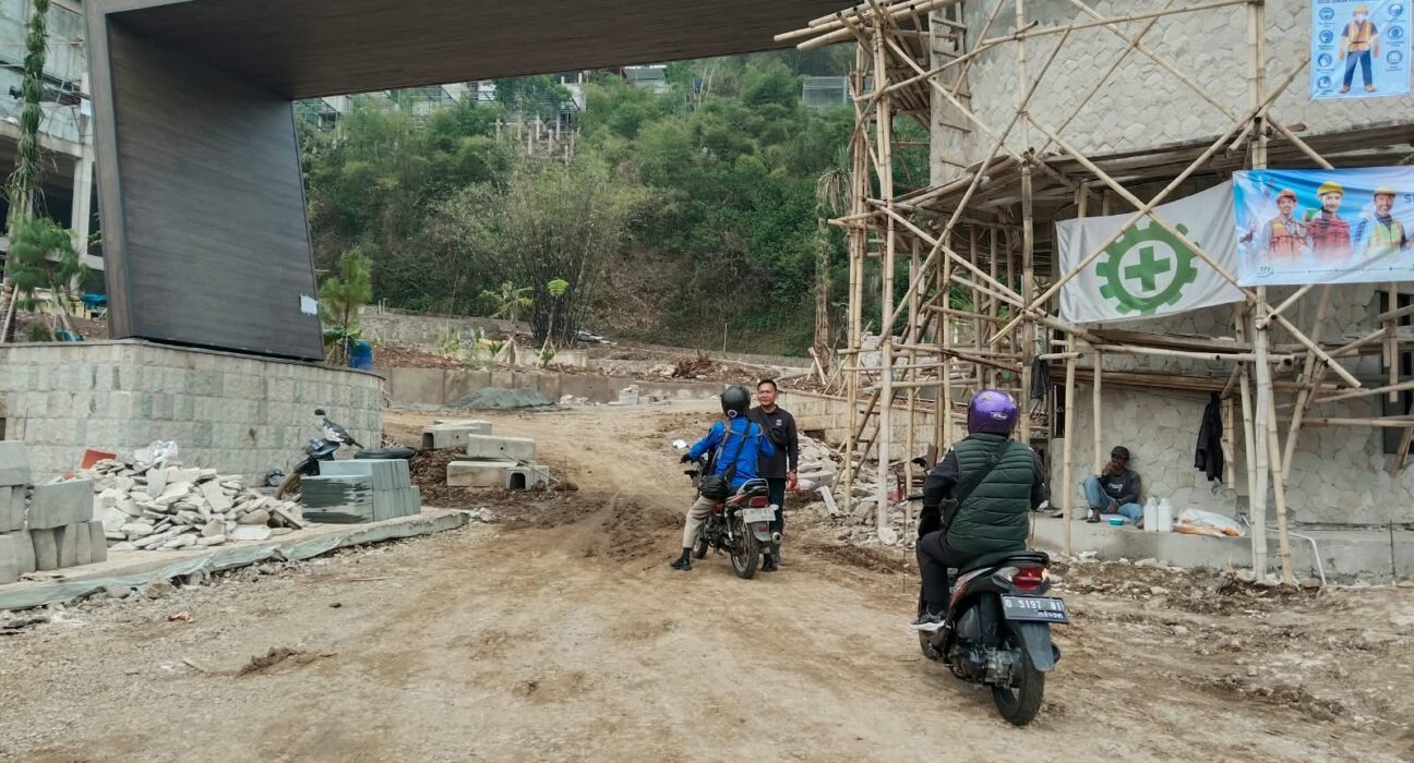 Diduga "Alergi" Wartawan, Pengelola dan Vendor Proyek Hotel ASWA Terkesan Bungkam Soal Kecelakaan Kerja Maut