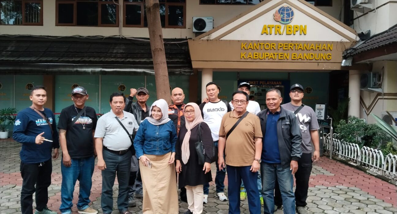 Kuasa Hukum dan Keluarga Besar H. Cece Datangi BPN Kabupaten Bandung Terkait Dugaan Sertifikat Ganda Lahan Sengketa KCKGP