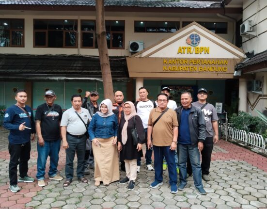 Kuasa Hukum dan Keluarga Besar H. Cece Datangi BPN Kabupaten Bandung Terkait Dugaan Sertifikat Ganda Lahan Sengketa KCKGP